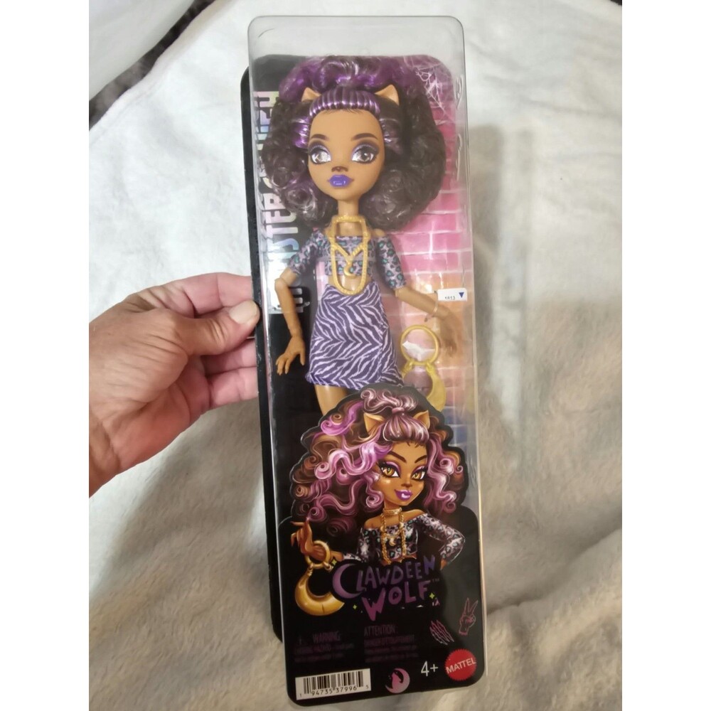 Mattel Monster High Clawdeen Wolf 10.5in Fashion Doll w/ Accessories, Unopened